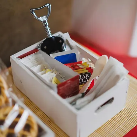 Corte Del Dattilo Nel Borgo Antico Nyaraló Bari